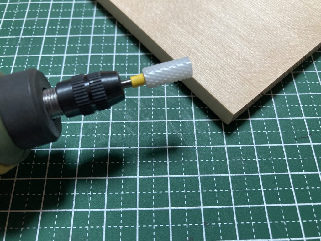 【加工に必須】ミニ四駆におすすめのヤスリ｜種類と使い方も合わせて紹介 | ムーチョのミニ四駆ブログ
