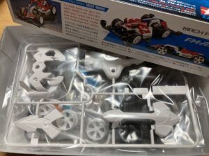 ベースのキットは、FM-Aのマッハフレーム