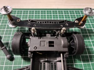 カーボン強化リヤダブルローラーステー