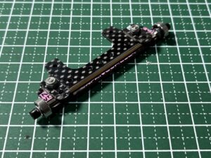 シャフトをカーボンに埋め込むタイプ