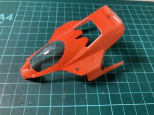 蛍光オレンジでスプレー塗装