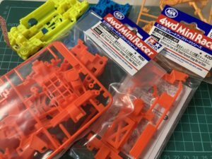 MSカラーシャーシは久々に発売