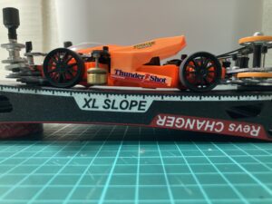 まずはスロープで当たるブレーキに調整