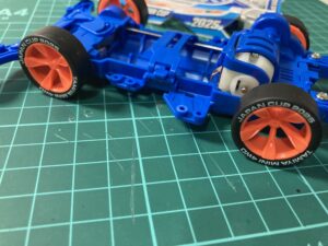 蛍光オレンジの5本スポークホイール&タイヤ