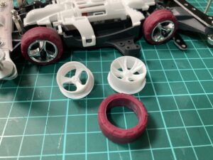 サイズ違いのホイール＋タイヤも可能に