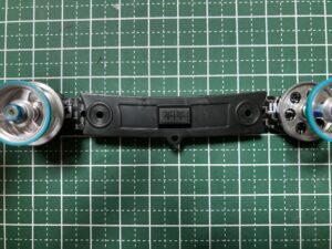 使うのはタミヤ純正のスライドダンパー