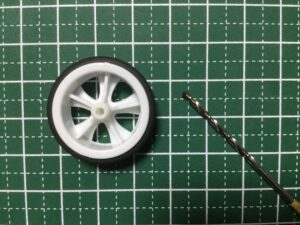 ホイール貫通は、治具無しでもできる改造