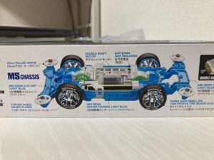 最初からパーツが充実しているのが限定品